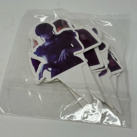 Wednesday Party Pack - Picture 2 of 7